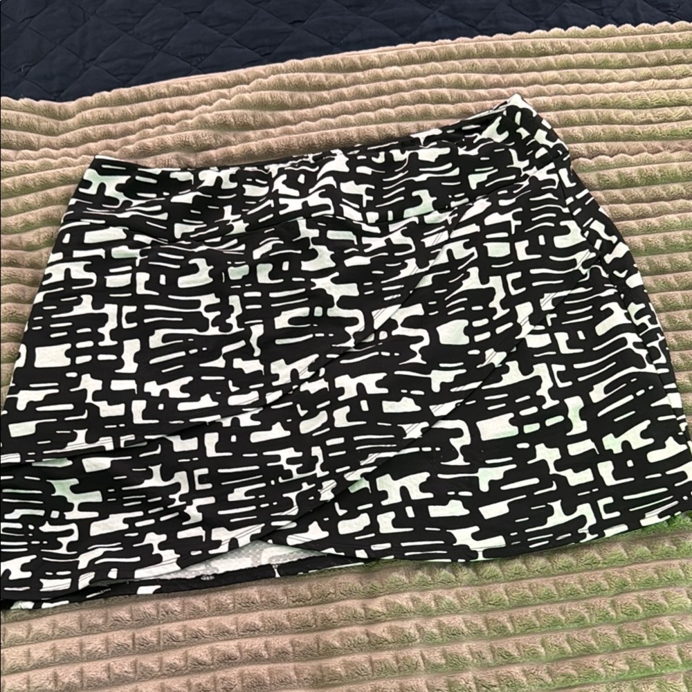 Black and White layered Women's Skort